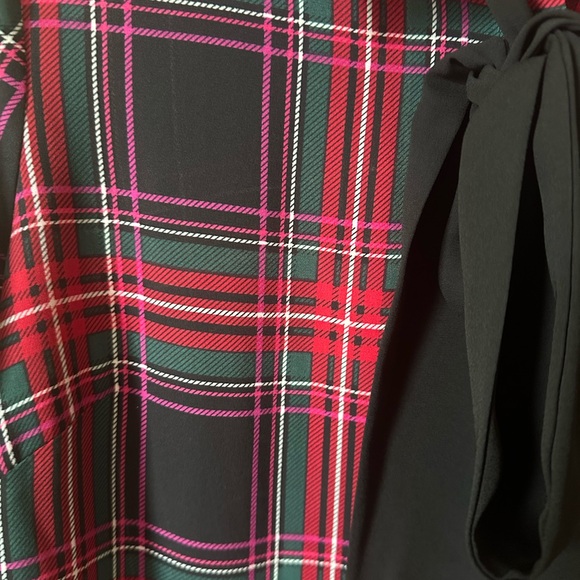 Riley & Rae multicolor holiday blouse - Picture 3 of 7